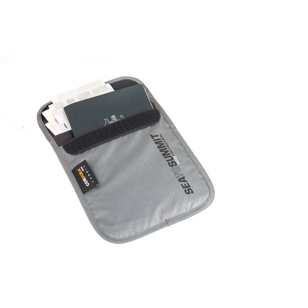 Sea To Summit Travelling Light Passport Pouch RFID